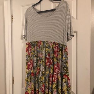Oddy Floral Dress